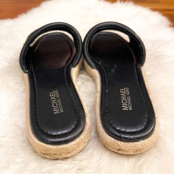 🍋 MICHAEL MICHAEL KORS • Women’s Royce Quilted Leather Slide Sandal Size 6 - Picture 5 of 8